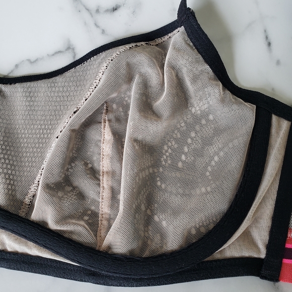 🆕️VICTORIA'S SECRET Black Lace Balconette Bra 36D - Picture 6 of 10